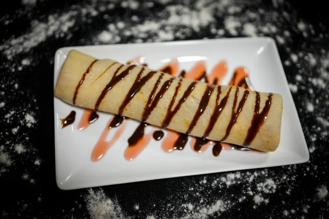 Óriáspalacsinta desszert Egerben